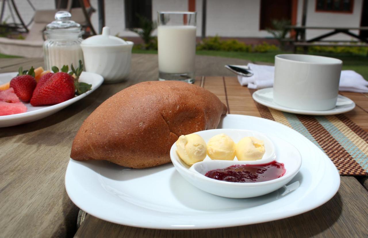Hosteria San Carlos Tababela Eksteriør billede